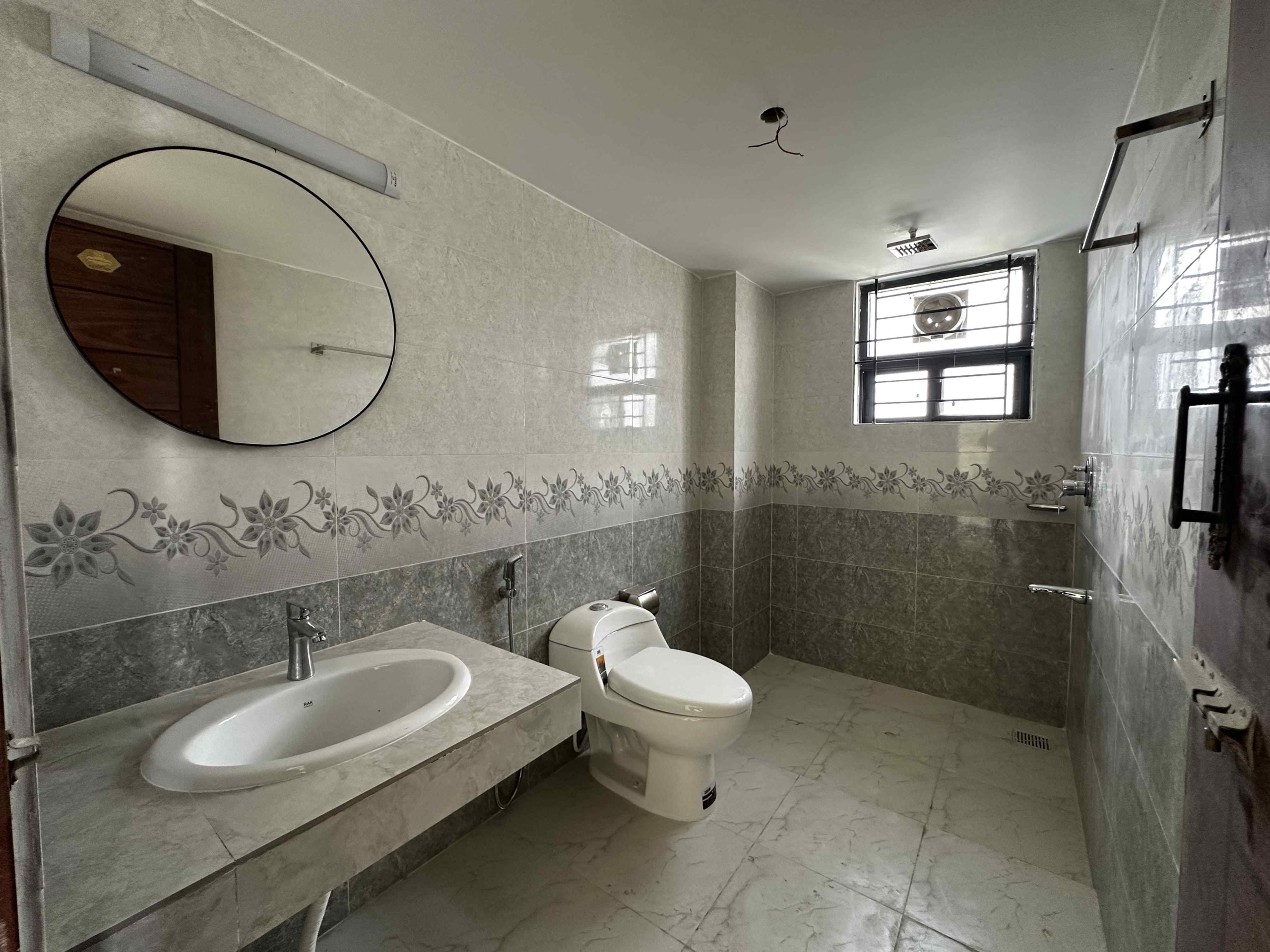 South-facing 3 bedroom apartment for sale in Bashundhara