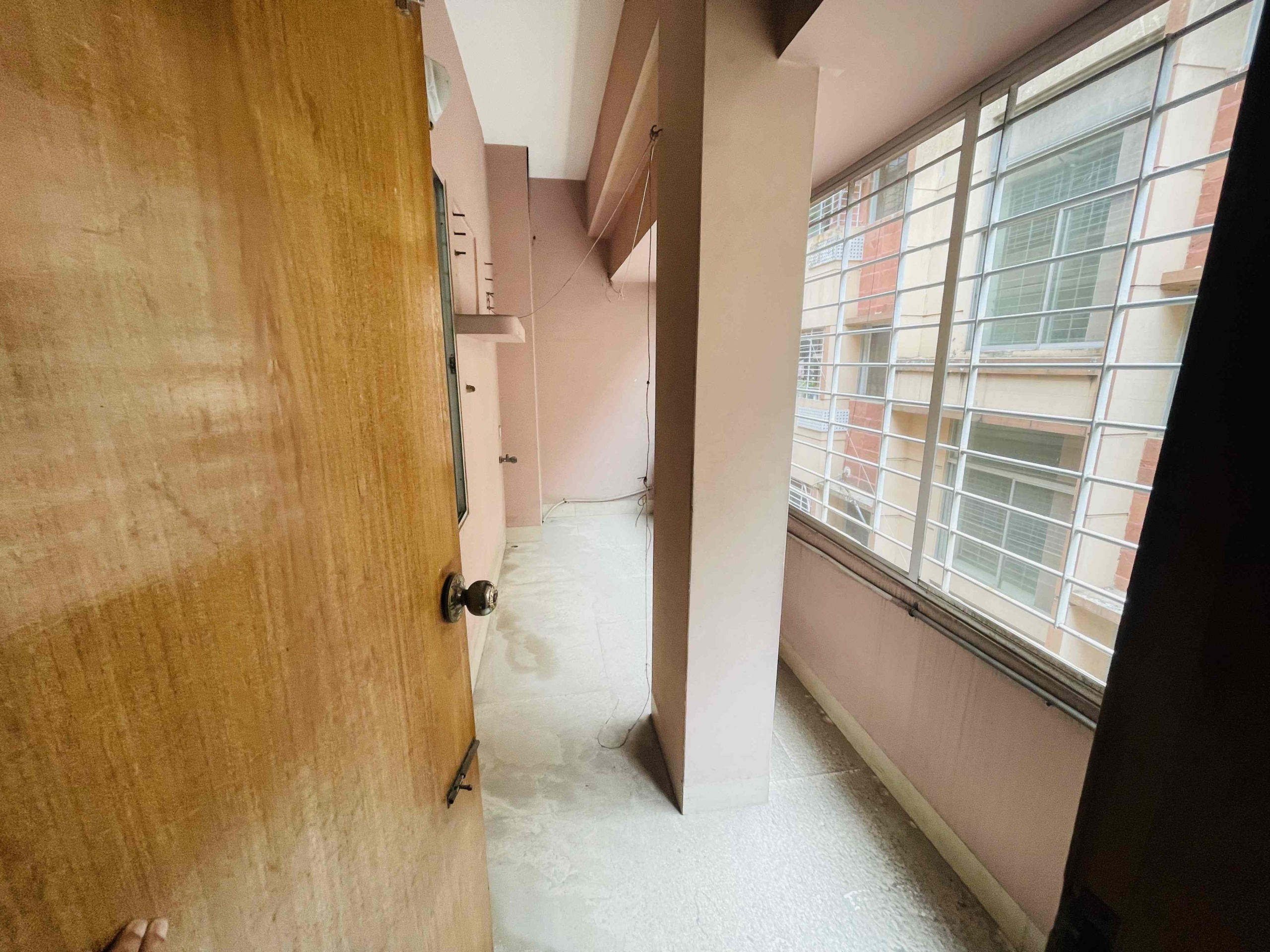 Ready flat for sale in Dhanmondi Dhaka – exterior view